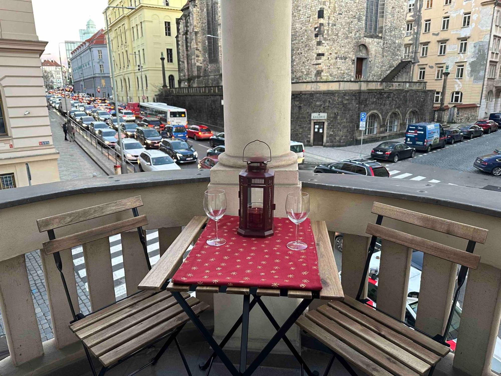Riverside Palace Apartments, Prague