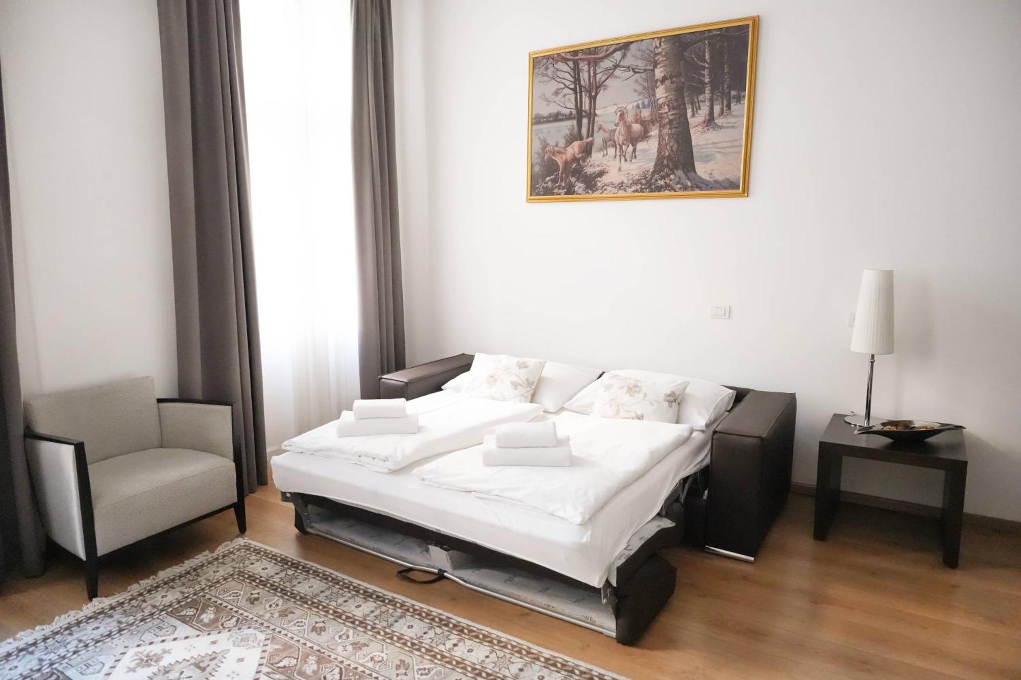 Riverside Palace Apartments — Photos 3